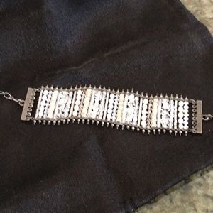 Crystal silver shell pearl quartz beaded bracelet